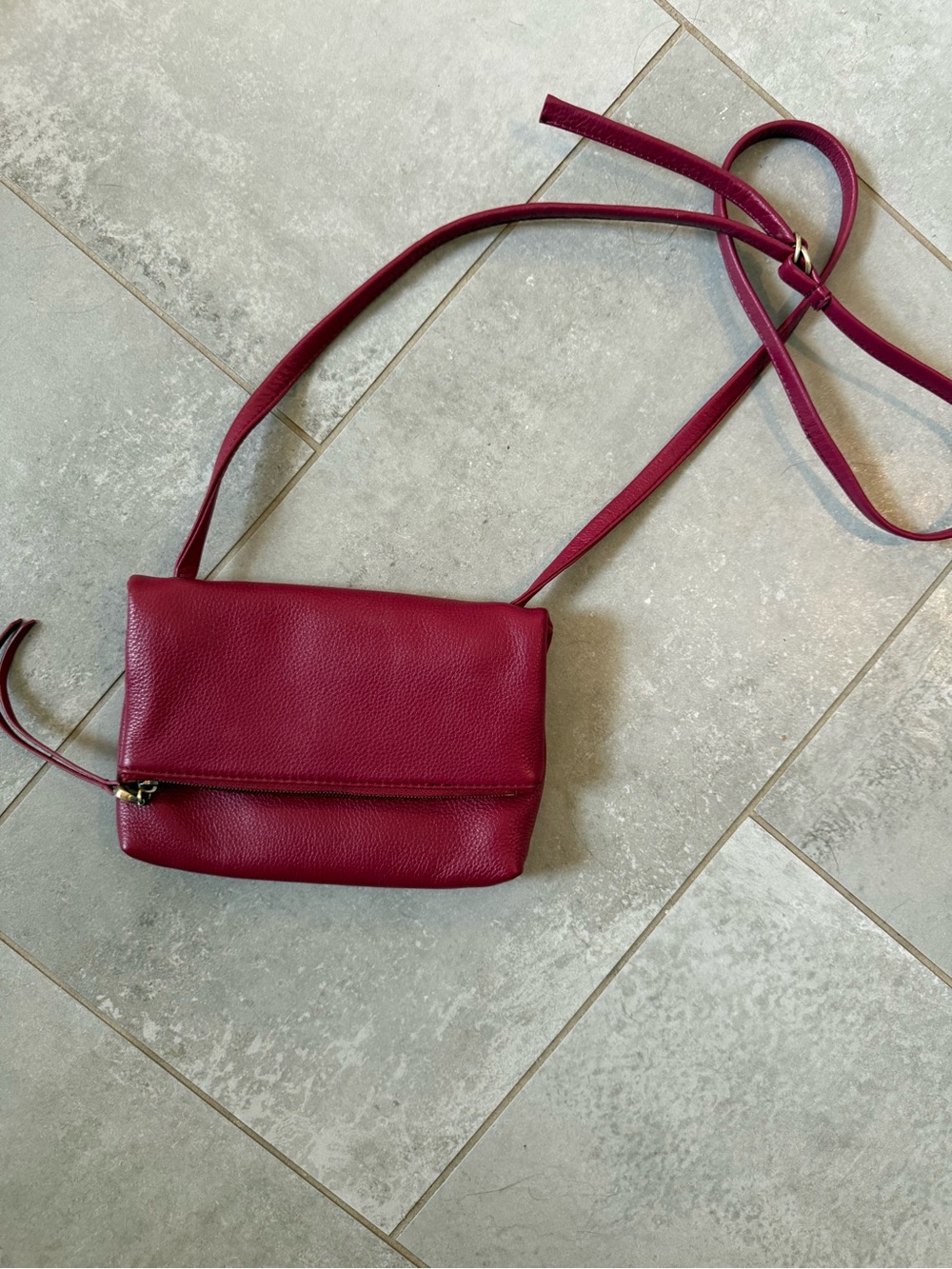 Hobo International Grant small Crossbody Bag in Berry $148 - Picture 2 of 11